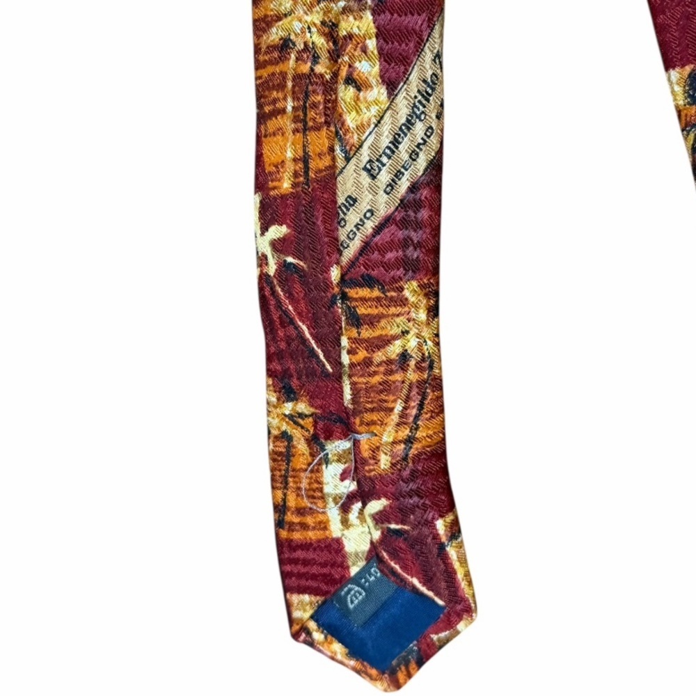 Ermenegildo Zegna Burgundy and Gold Patterned Tie - Picture 2 of 5